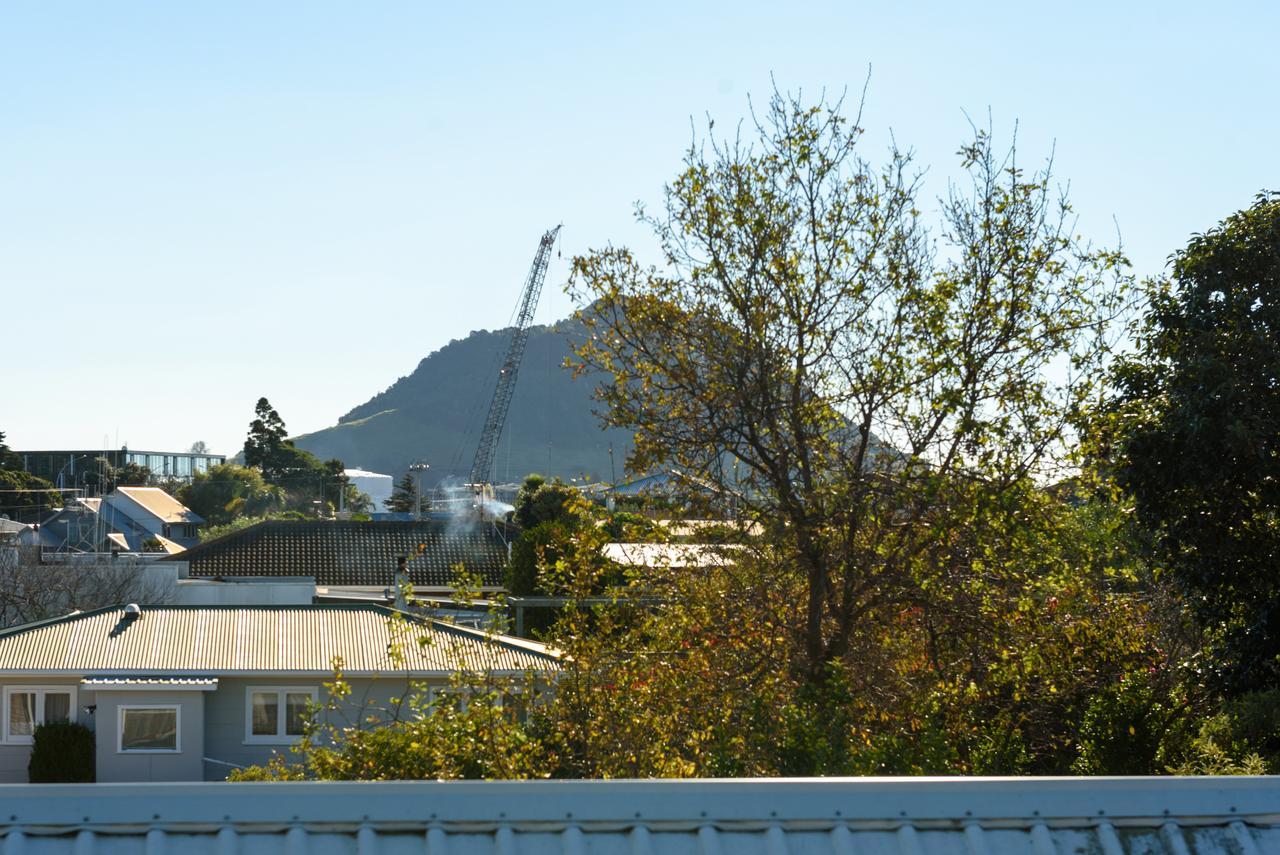 Convenient Family Bach With Easy Access To Blake Park The Beach And Downtown Mount Maunganui Eksteriør billede