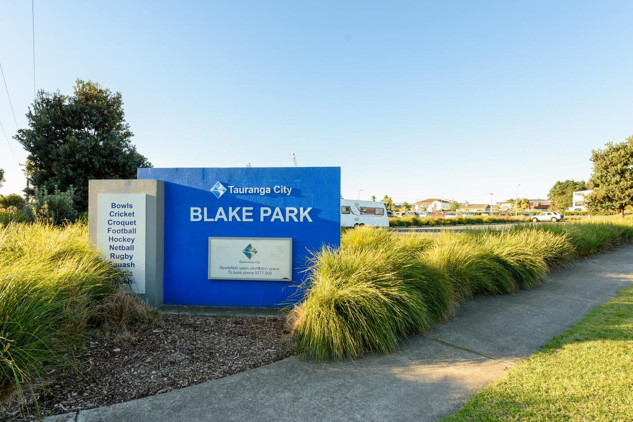 Convenient Family Bach With Easy Access To Blake Park The Beach And Downtown Mount Maunganui Eksteriør billede